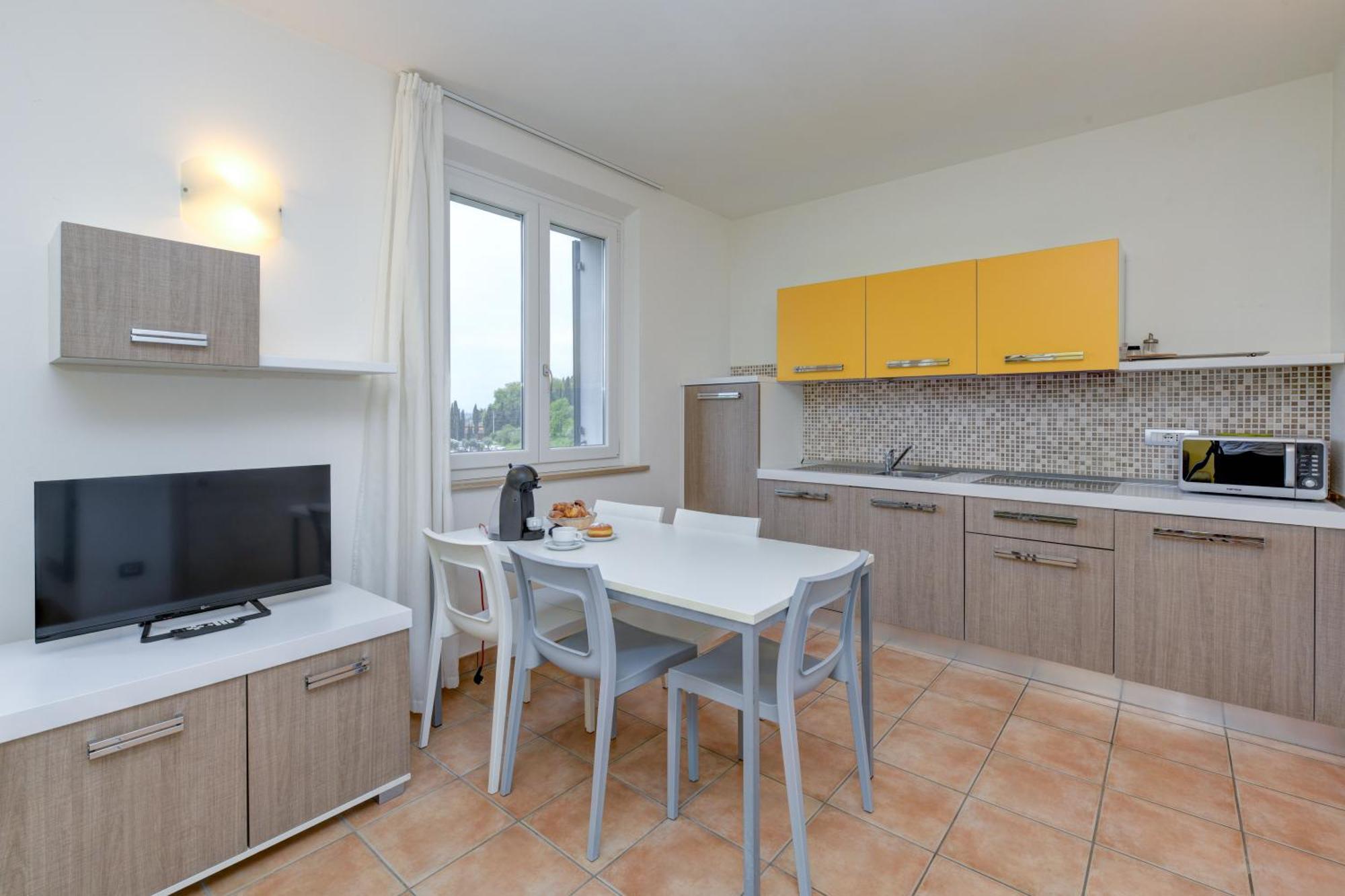 Fontanelle Aparthotel Cavaion Veronese